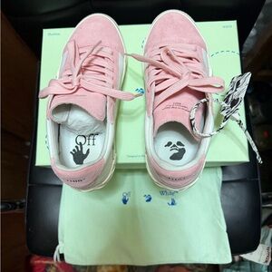 Off-White Pink Low Vulcanized Sued Sneakers Size 38